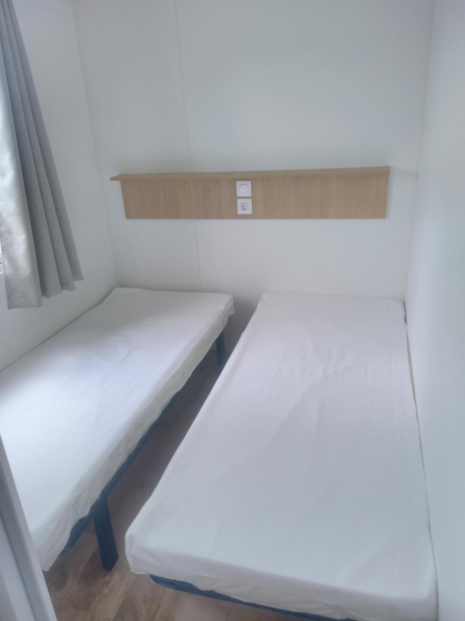 Camping Les Voiles Flocques Luaran gambar