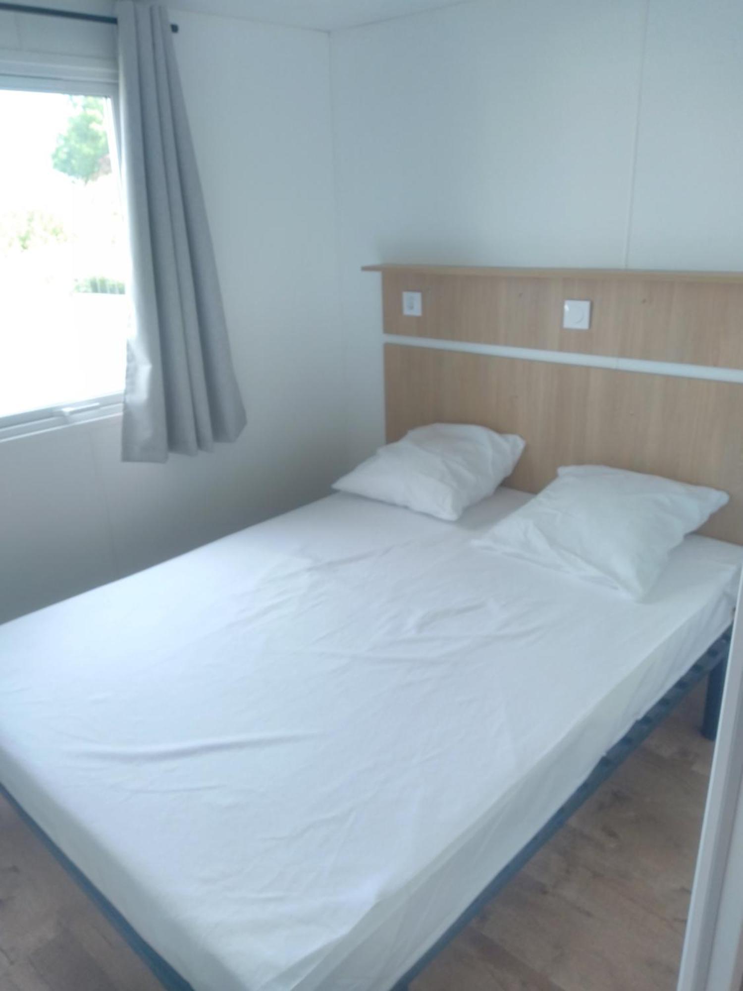 Camping Les Voiles Flocques Luaran gambar